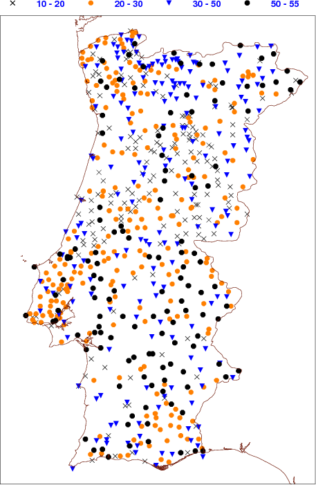 Spatial distribution of meteorological stations and/or pluviometric stations in mainland Portugal.