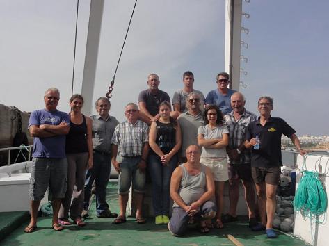  Equipa que participou na primeira etapa da campanha do Gorringe a bordo do N/ Arquipélago no porto de Portimão.