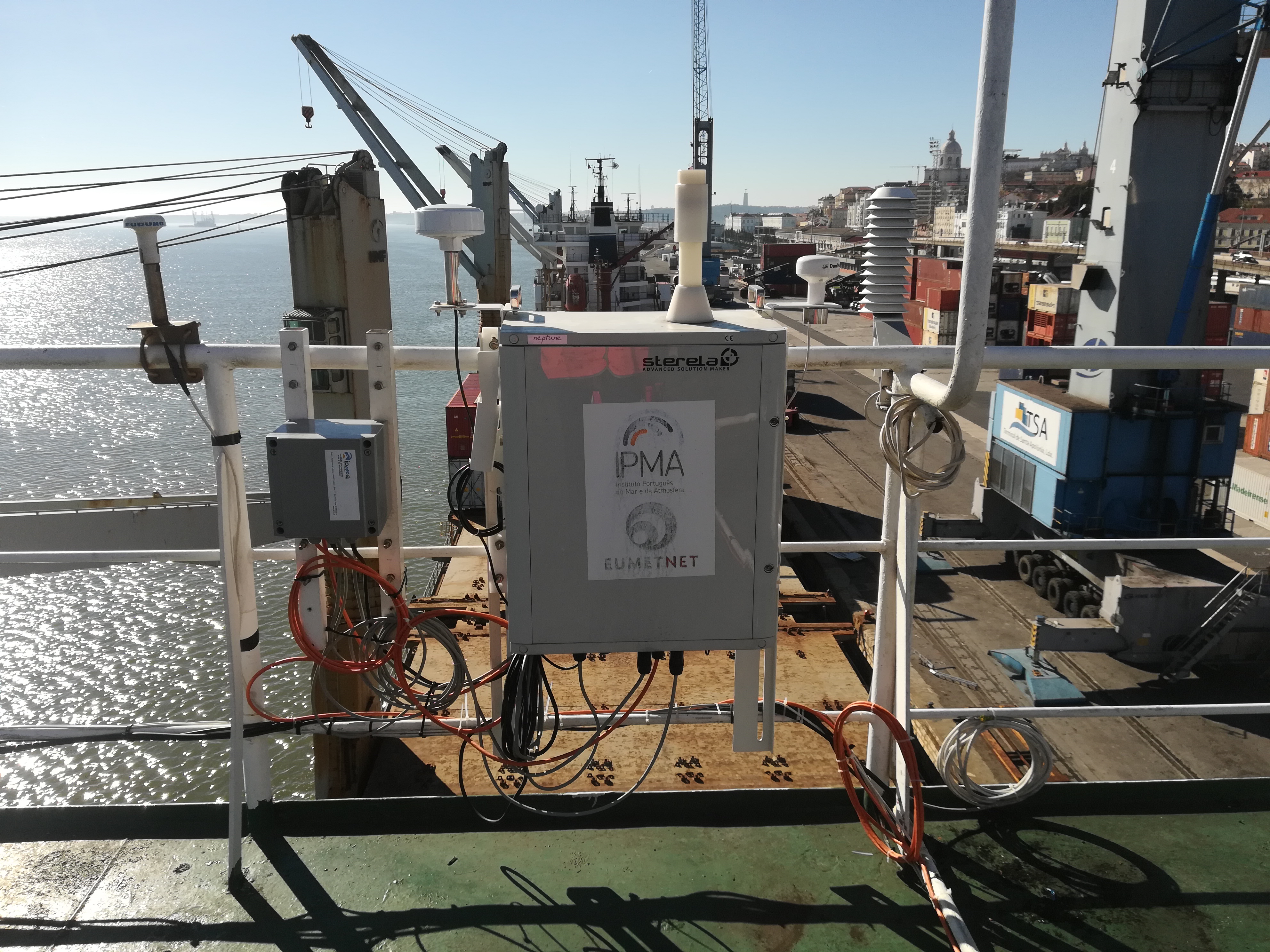 EUropean Common Automatic Weather Station (EUCAWS) a bordo do navio Monte Brasil.