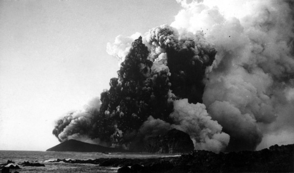Imagem de arquivo (TSF, DN): Vulcão do Faial, Açores 1