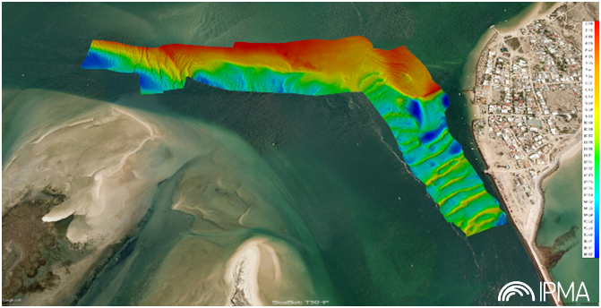 Figura 1 – Batimetria adquirida com sonda multifeixe, ilustrando detalhe da morfologia do fundo do mar na Barra de Olhão (Ria Formosa)