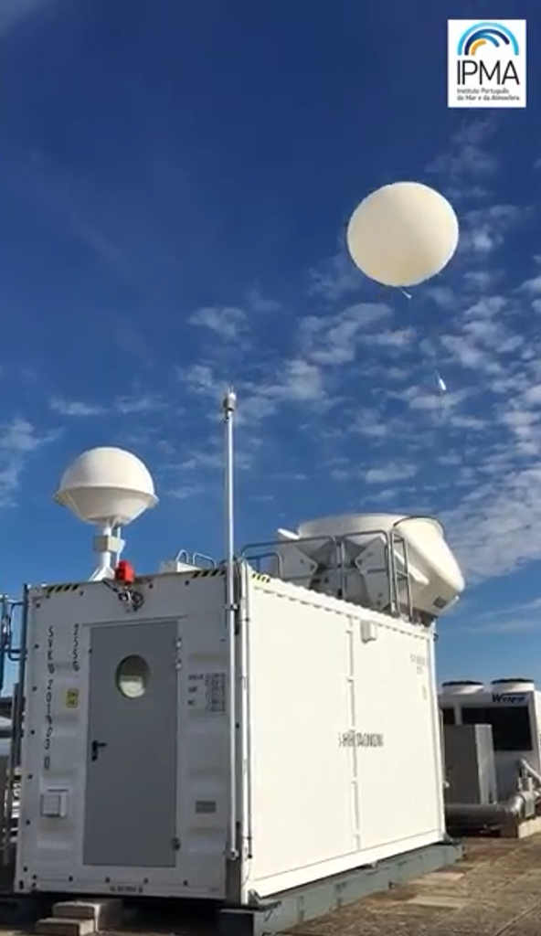 Lançamento de balão meteorológico, IPMA/Lisboa