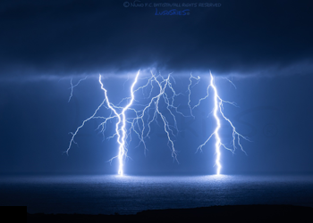 Trovoada no Barlavento Algarvio (Carrapateira, Faro). Crédito da fotografia: Nuno Batista / @LusoSkies