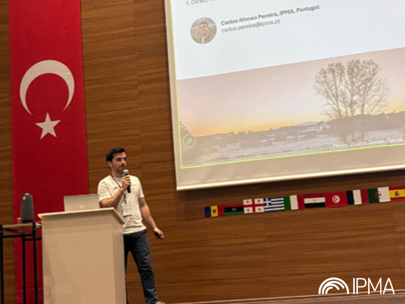 Técnico Carlos Pereira, da Divisão de Clima e Alterações Climáticas do IPMA, na apresentação dos serviços climáticos lançados recentemente pelo instituto, na Universidade Técnica de Istanbul, Turquia, 3 de junho de 2026.